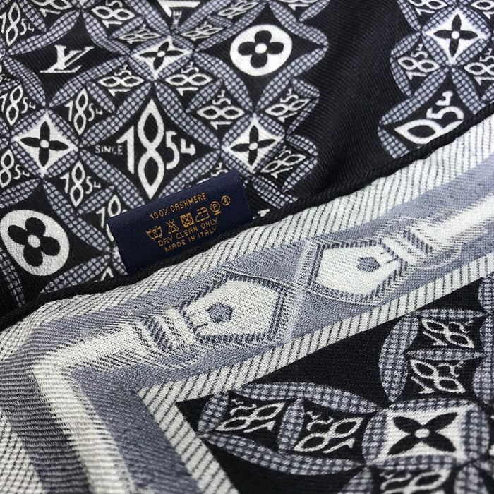 Louis Vuitton Scarf LV00103